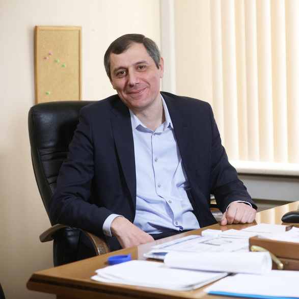 Arutyun I. Avetisyan, Academician of RAS, Doctor of Physics and Mathematics, Professor